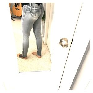 Grey washed curvy denim